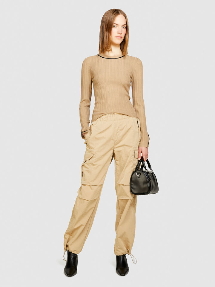 Cargo trousers with pockets - women's joggers - Camel | Sisley image number 1